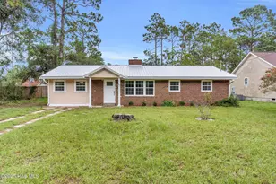 17 Burton Rd, Southport, NC 28461 - Photo 1