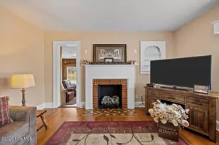 1307 N Respess St, Washington, NC 27889 - Photo 7