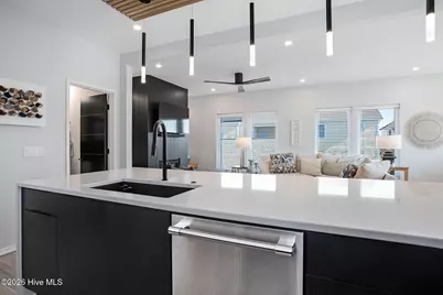 8 E Columbia Street E #B, Wrightsville Beach, NC 28480 - Photo 17