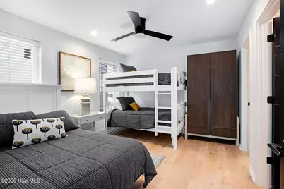 8 E Columbia Street E #B, Wrightsville Beach, NC 28480 - Photo 27