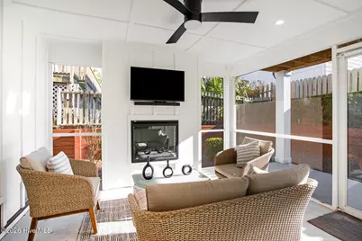 8 E Columbia Street E #B, Wrightsville Beach, NC 28480 - Photo 7