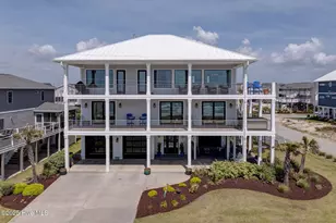 1423 N Shore Dr, Surf City, NC 28445 - Photo 1