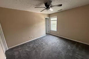 407 Falls Cove, Jacksonville, NC 28546 - Photo 5