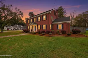 204 E College St, Whiteville, NC 28472 - Photo 9