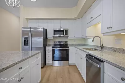 200 Lighthouse Lane #B3, Cedar Point, NC 28584 - Photo 5