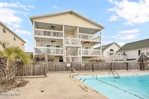 215 Atlanta Ave, Carolina Beach, NC 28428 - Photo 31