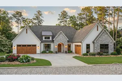 105 Legacy Oaks Drive, Wallace, NC 28466 - Photo 1