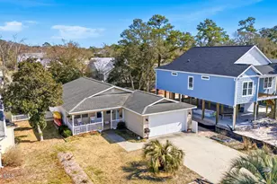 132 NE 32nd St, Oak Island, NC 28465 - Photo 3