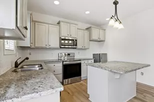 308 Chamberlain Dr, Clayton, NC 27527 - Photo 13