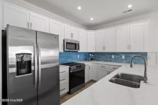 124 Shell Rd, Surf City, NC 28445 - Photo 9