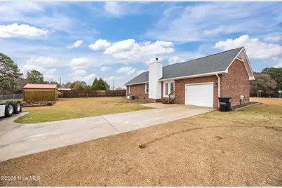 38 Hallmark Drive, Spring Lake, NC 28390 - Photo 33