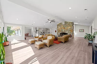 244 Shoreline Drive, New Bern, NC 28562 - Photo 3