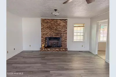 575 Veterans Road, Saint Pauls, NC 28384 - Photo 3