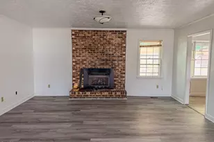 575 Veterans Rd, Saint Pauls, NC 28384 - Photo 3