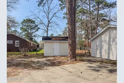 575 Veterans Road, Saint Pauls, NC 28384 - Photo 23