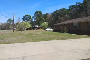 161 Grant Dr, Goldsboro, NC 27534 - Photo 3