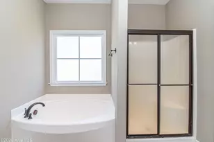 102 E Lake Dr, Goldsboro, NC 27534 - Photo 19