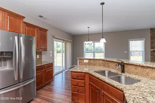 102 E Lake Dr, Goldsboro, NC 27534 - Photo 9
