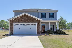 102 E Lake Dr, Goldsboro, NC 27534 - Photo 1