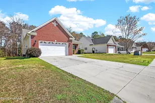 202 Winterlochen Dr, Jacksonville, NC 28540 - Photo 3