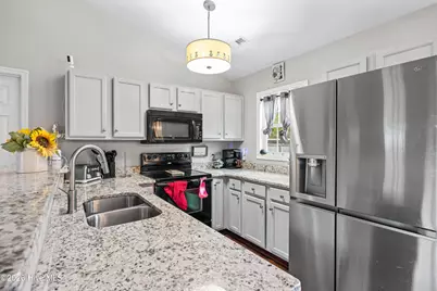 505 Cherry Blossom Lane, Richlands, NC 28574 - Photo 7