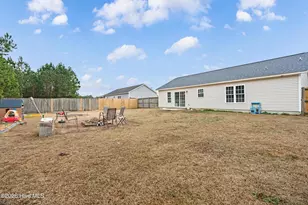 505 Cherry Blossom Ln, Richlands, NC 28574 - Photo 25