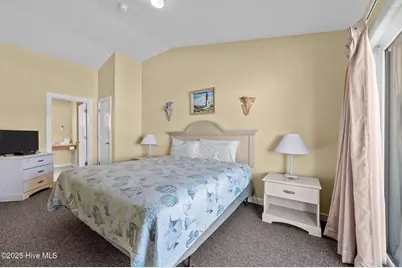 305 South Avenue # 33, Oriental, NC 28571 - Photo 17