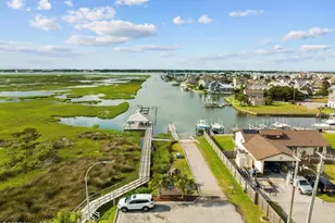 602 W Fort Macon Rd, Atlantic Beach, NC 28512 - Photo 11