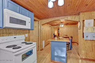 348 Shaw Hwy, Rocky Point, NC 28457 - Photo 17