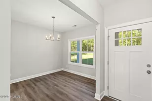 109 Plum Ct, Burgaw, NC 28425 - Photo 5