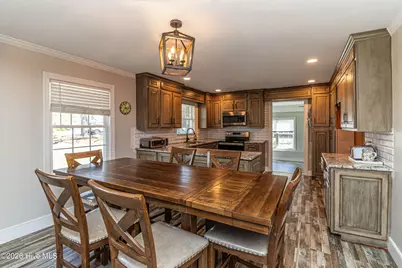 620 S Caswell Street, La Grange, NC 28551 - Photo 5