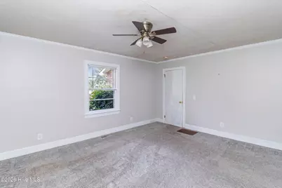 620 S Caswell Street, La Grange, NC 28551 - Photo 15
