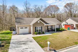 300 Spring Dr, Jacksonville, NC 28540 - Photo 3