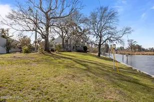 19 Batts Hill Rd, New Bern, NC 28562 - Photo 53