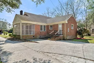 219 E Ridge St, Rose Hill, NC 28458 - Photo 23