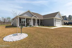 610 Bright Harvest Dr, Maysville, NC 28555 - Photo 3