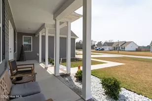 610 Bright Harvest Dr, Maysville, NC 28555 - Photo 5