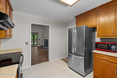 618 Chelsea Drive, Sanford, NC 27332 - Photo 15