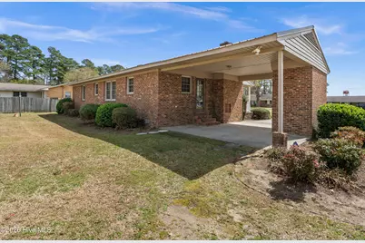 129 Pineland Avenue, Mount Olive, NC 28365 - Photo 19