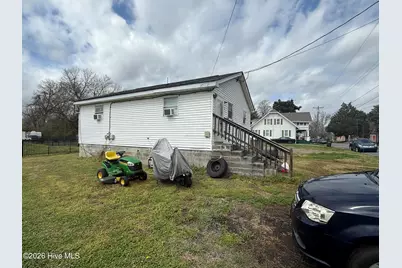 907 S Martin Luther King Junior Drive, Elizabeth City, NC 27909 - Photo 5