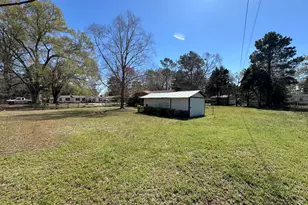 14880 Phillips Dr, Laurinburg, NC 28352 - Photo 21