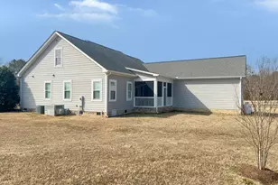 409 Rogers Rd, Zebulon, NC 27597 - Photo 5