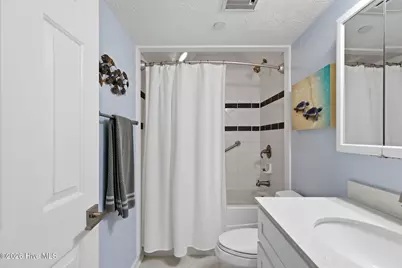 1080 Saint Joseph Street #Apt 1e, Carolina Beach, NC 28428 - Photo 17