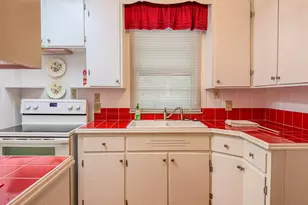 507 W 20th St, Lumberton, NC 28358 - Photo 5