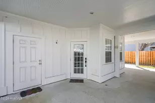 1407 Mackerel Ln, Carolina Beach, NC 28428 - Photo 5