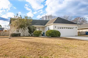 302 Whirlaway Blvd, Sneads Ferry, NC 28460 - Photo 1
