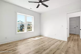 105 Periwinkle Ln, Carolina Beach, NC 28428 - Photo 25