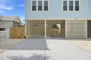 105 Periwinkle Ln, Carolina Beach, NC 28428 - Photo 7