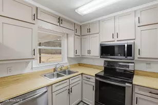 641 Haws Run Rd, Jacksonville, NC 28540 - Photo 13