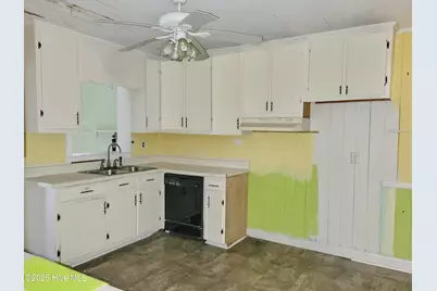 137 Pine Street, Shallotte, NC 28470 - Photo 5